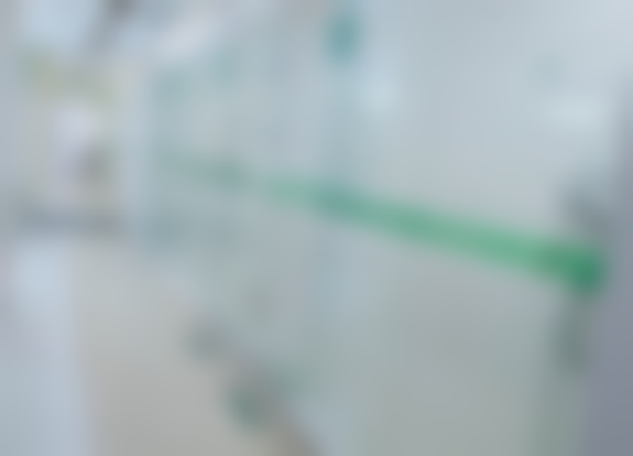 二、深圳美莱口腔门诊部医生团队，打造专精诊疗服务