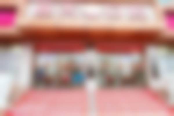 二、南充医大口腔门诊部医生团队，打造专精诊疗服务