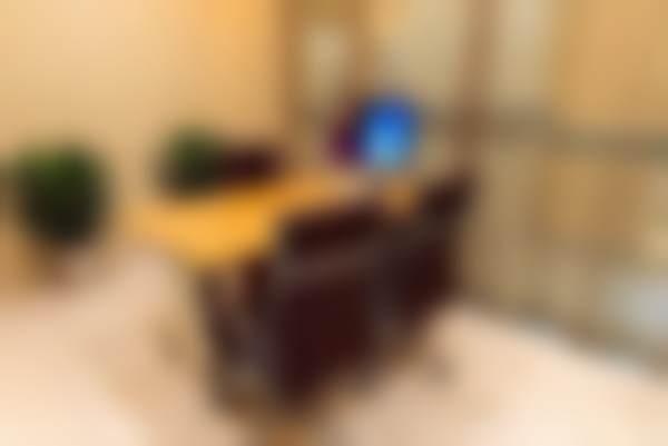 二、临沂松果口腔门诊部(银雀山店)医生团队，打造专精诊疗服务