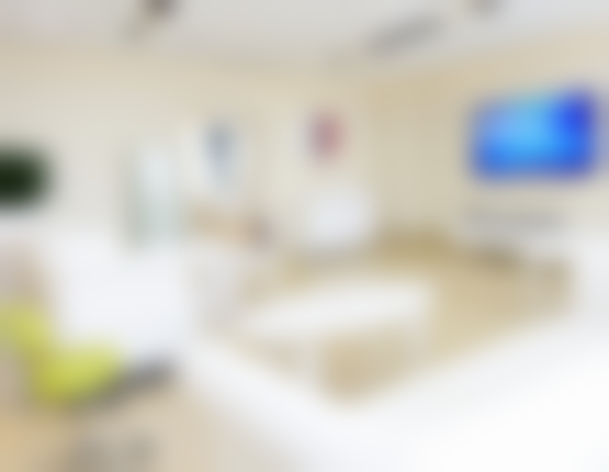 深圳美莱口腔门诊部[微创种植牙]6800元/颗
40年临床教授领衔，数字化设备辅助，微创无痛适配各类缺牙专属修复需求