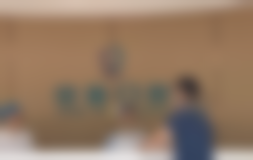 海口京雅口腔门诊部[种植牙]9800元/颗起 由北京友谊医院出身的10余年经验院长亲诊，设备精准，个性化定制种植方案