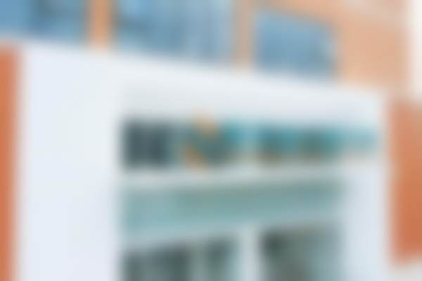 合肥茀莱堡口腔医院[即刻美学种植牙]5800元 即刻负重当天戴牙，骨增量导航精准，无张力闭合术缩40%手术时间，肿胀率降75%