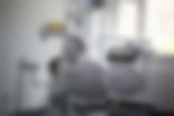 六、秦皇岛口腔医院荣誉资质与患者口碑，见证品牌实力
