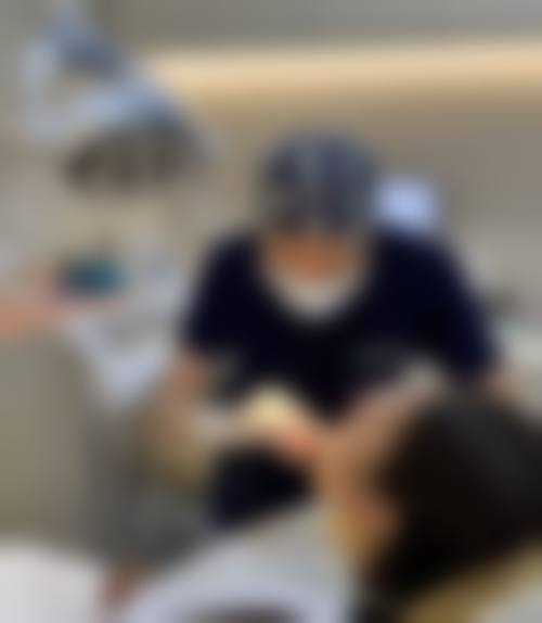 二、佳美口腔(国贸旗舰的)医生团队，打造专精诊疗服务