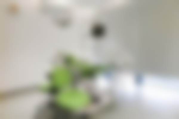 二、义乌口腔医院医生团队，打造专精诊疗服务