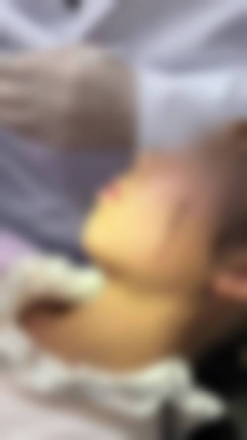 骨干医生团队与技术实力：双学位硕士与旅美博士联袂